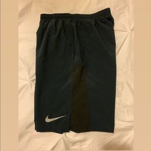 Athletic women shorts